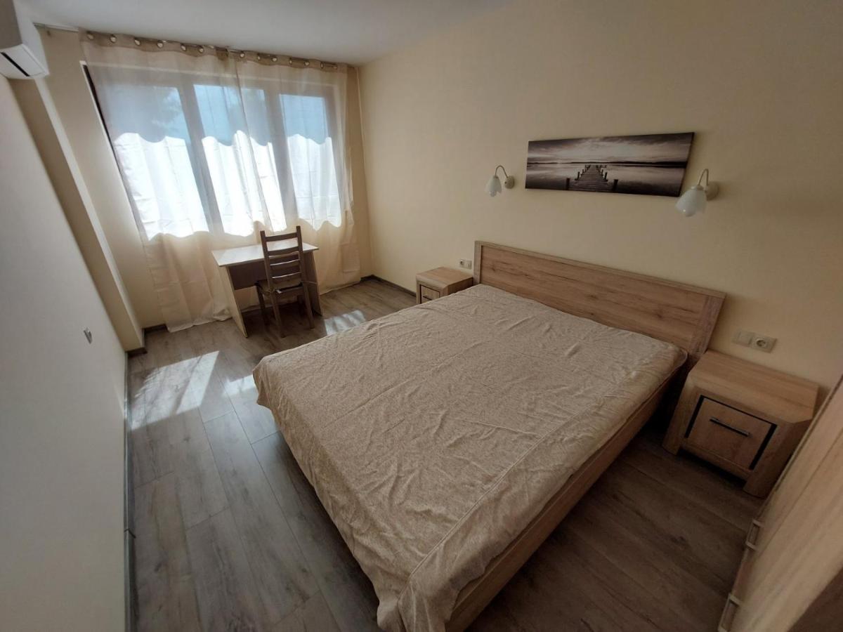 Апартаменти За Гости Делукс Burgaz Dış mekan fotoğraf